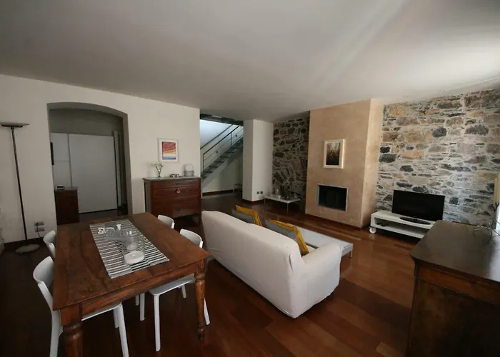 La Pietra Del Golfo * La Spezia